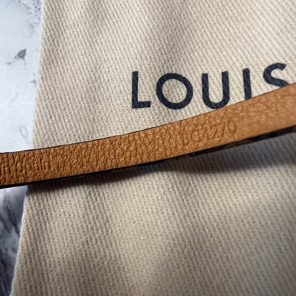 NIB Authentic Louis Vuitton Vivienne bracelet Size 17 M6773F - Picture 15 of 16